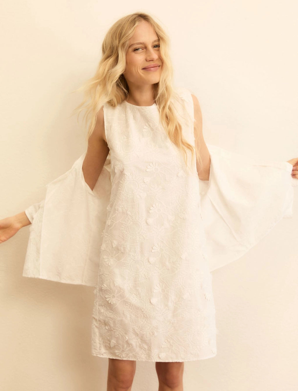 EMME MARELLA Embroidered poplin dress