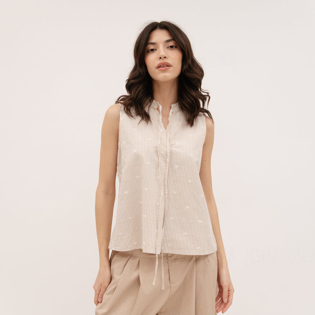 YESZEE Beige Sleeveless shirt with hearts