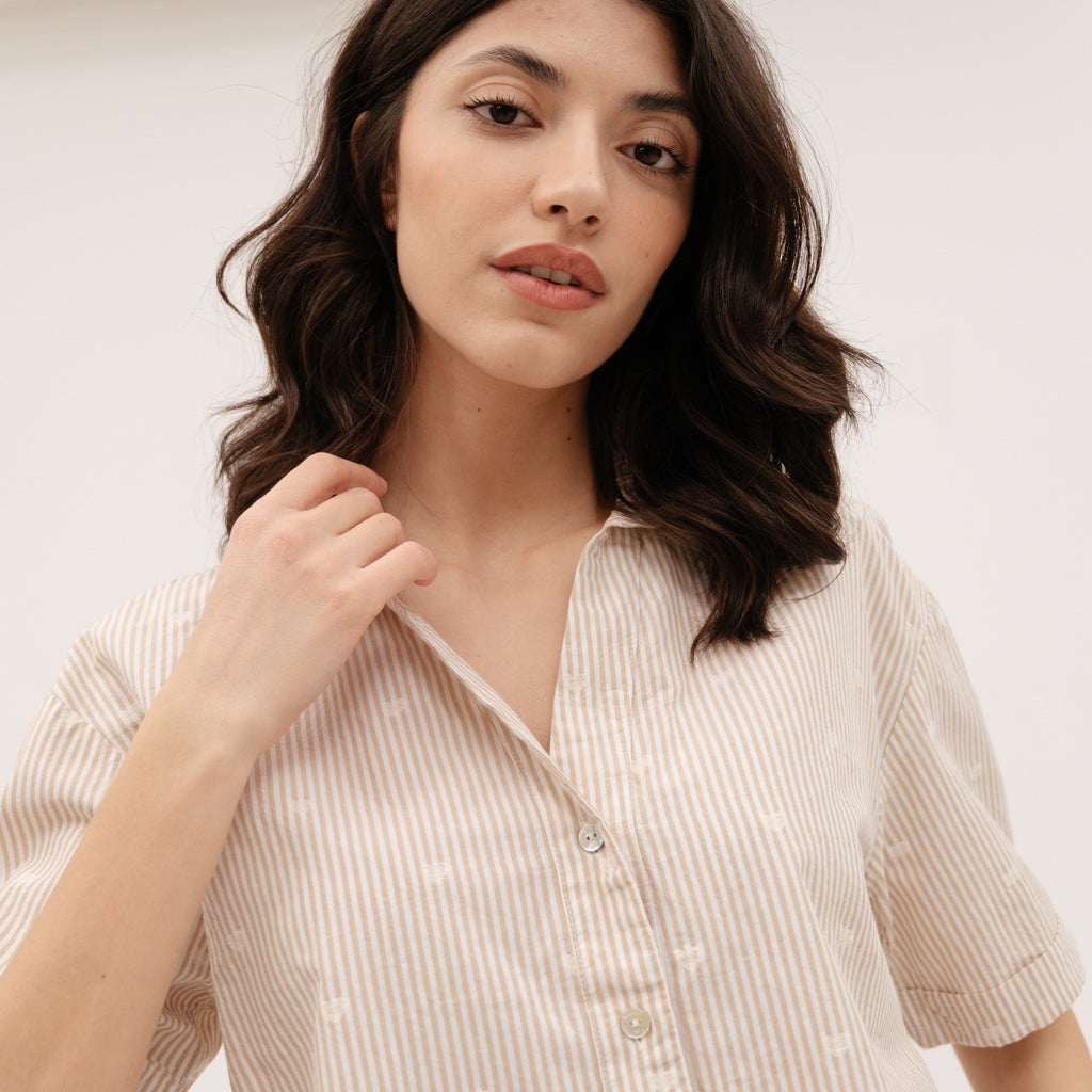YESZEE Beige shirt with hearts