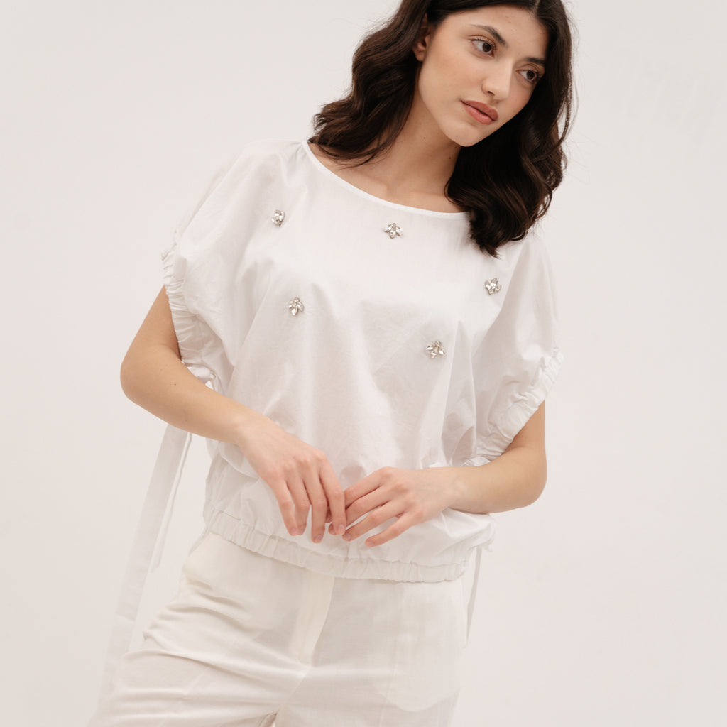 YESZEE White top with rhinestones